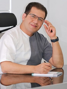 دکتر فرزاد ناصری