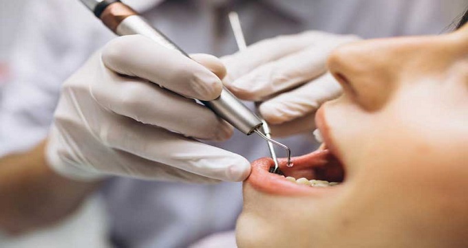 بهترین جراح دندانپزشک در تجریش کیست؟