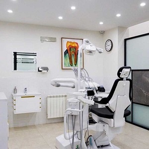کلینیک دندانپزشکی ماد