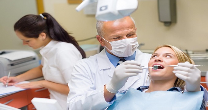 ویژگی های جراح دندانپزشک چیست؟