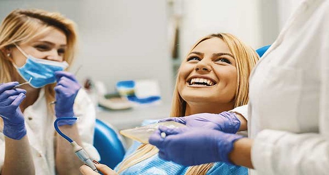 چرا باید به دندانپزشک مراجعه کنیم؟