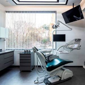 کلینیک دندانپزشکی آراد