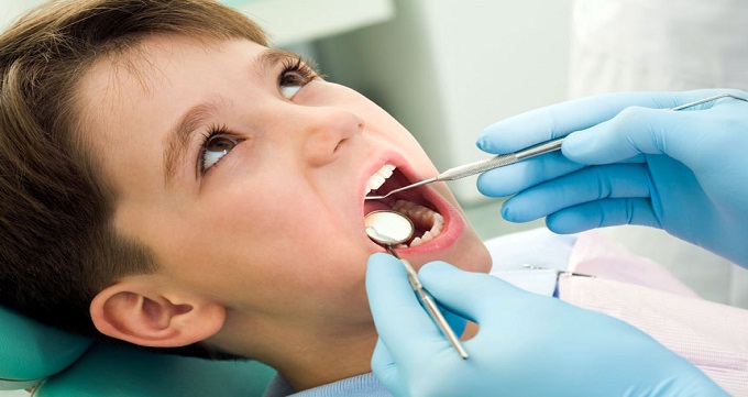 بهترین دندانپزشک کودکان در ساری کیست؟