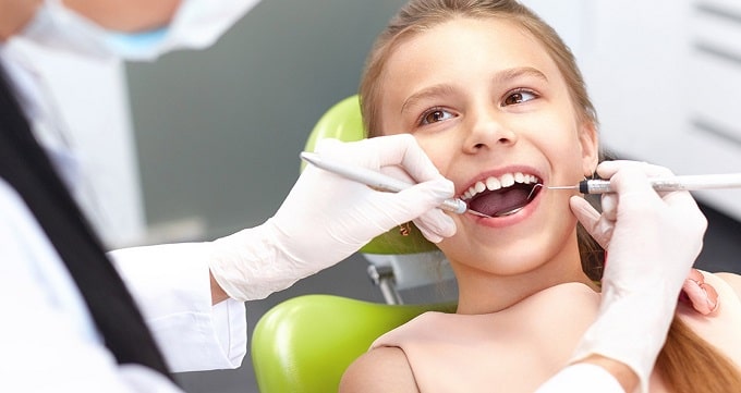 چرا دندانپزشکی کودک با بزرگسال فرق دارد؟